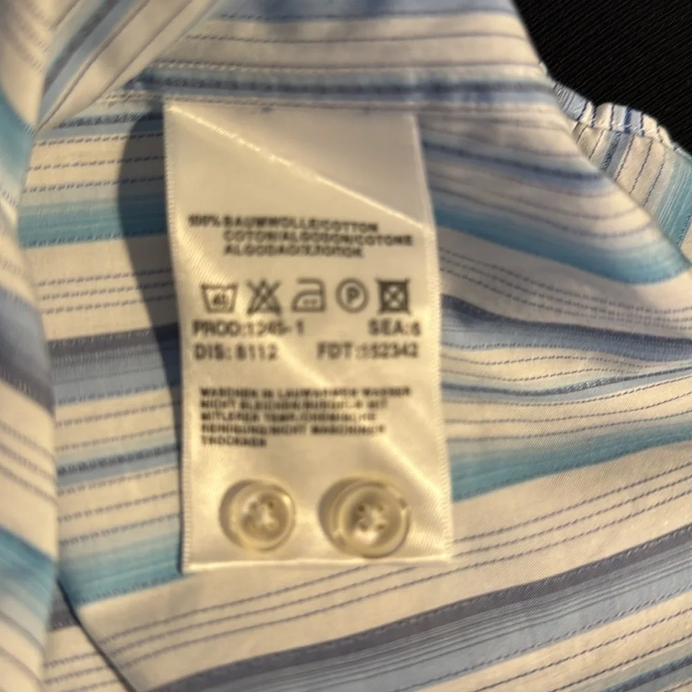 Men's Hugo Boss button down multi-color striped long sleeve shirt 16.5 34/35